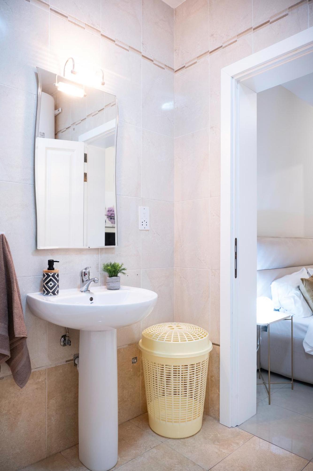 Golden Harbour - 2 Bedrooms, 2 Bathrooms Gzira Buitenkant foto