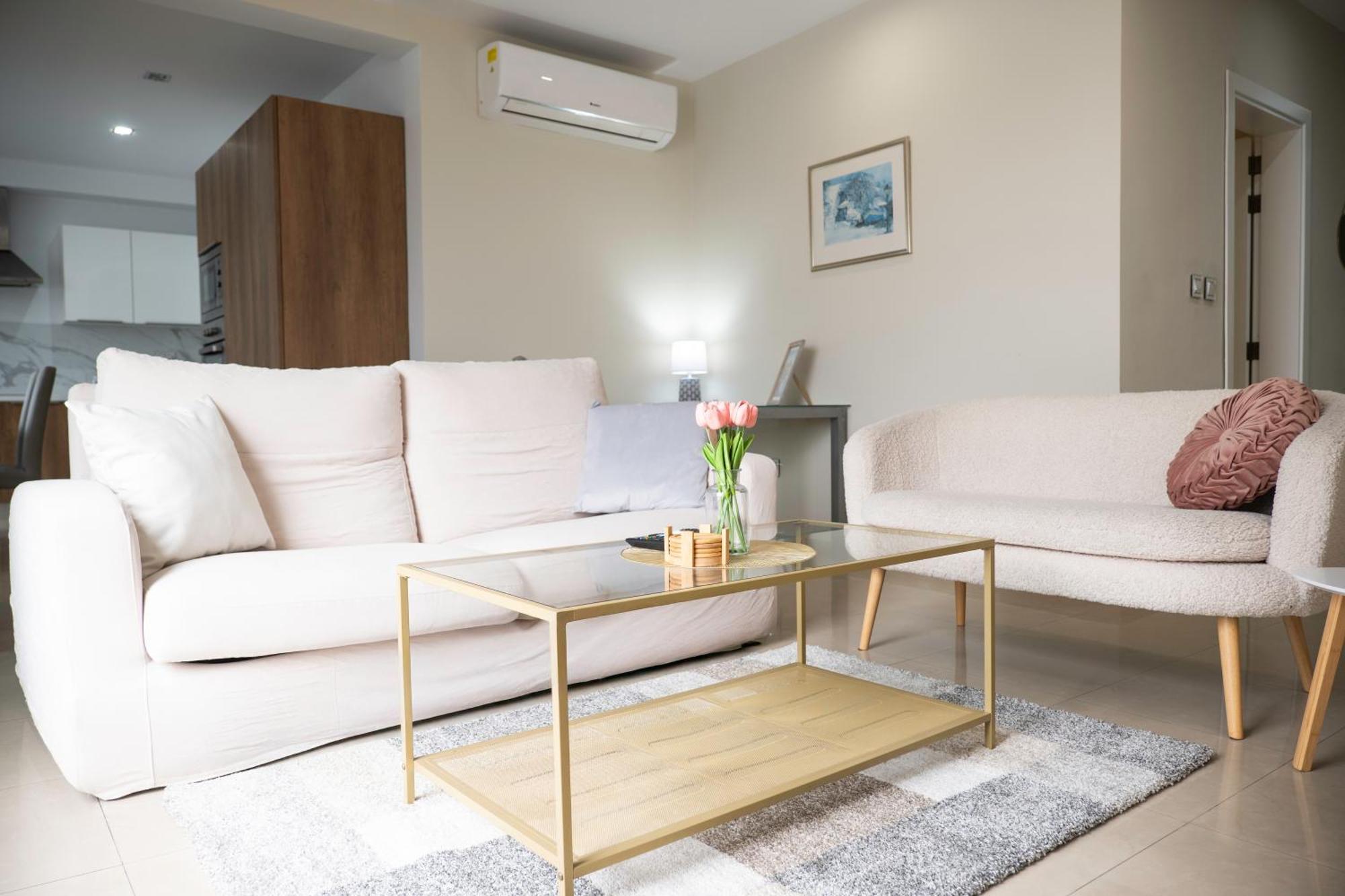 Golden Harbour - 2 Bedrooms, 2 Bathrooms Gzira Buitenkant foto
