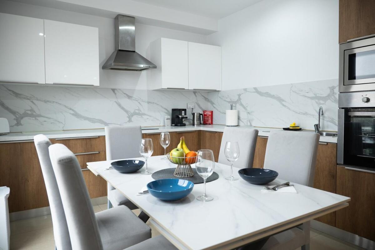 Golden Harbour - 2 Bedrooms, 2 Bathrooms Gzira Buitenkant foto