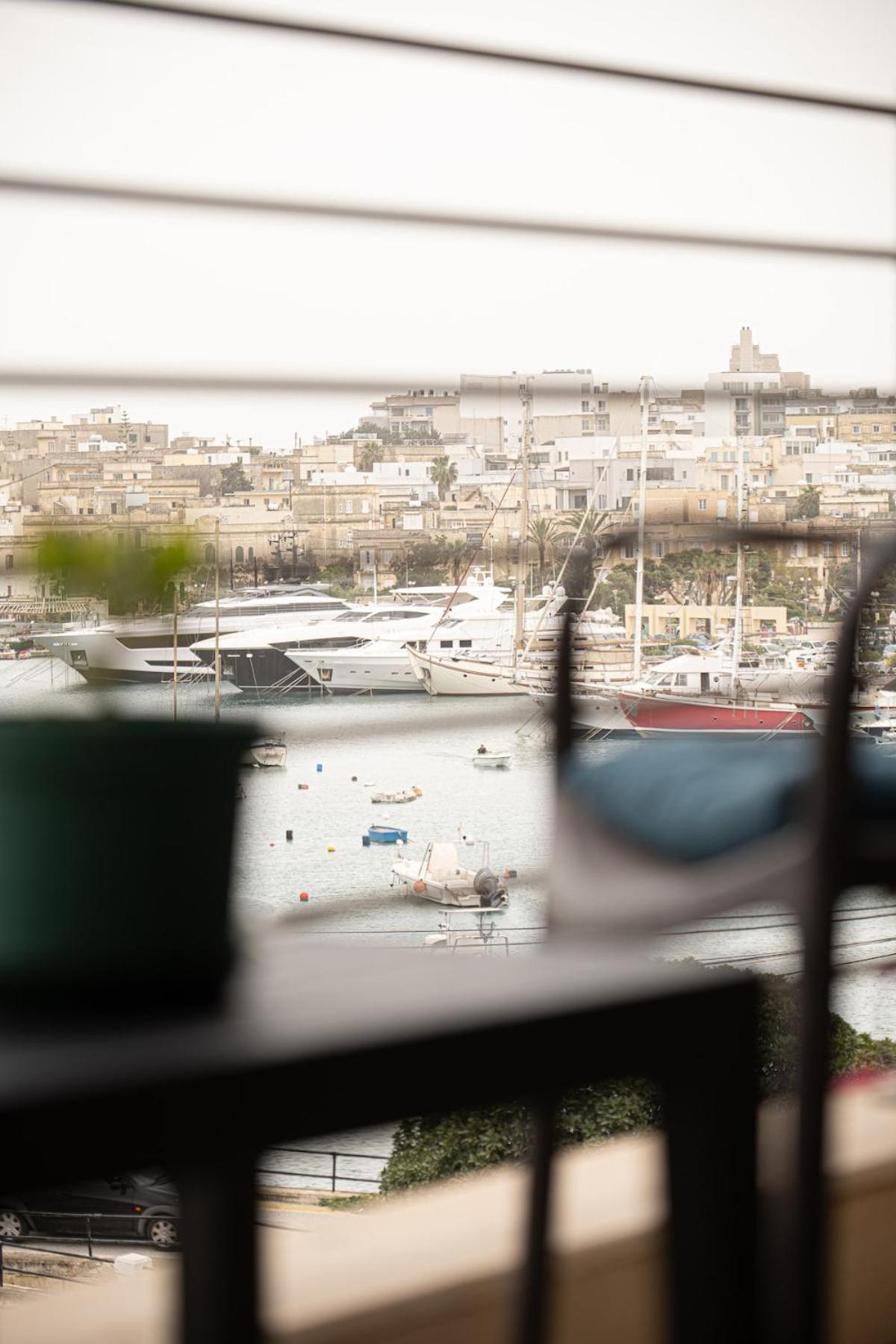Golden Harbour - 2 Bedrooms, 2 Bathrooms Gzira Buitenkant foto